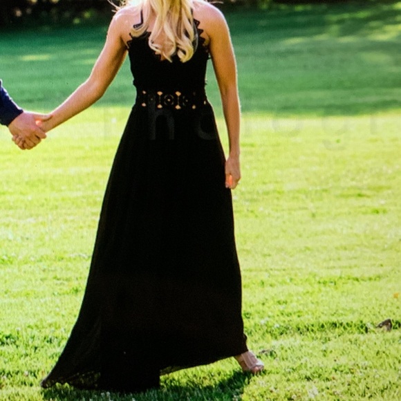 Dress - Picture 1 of 2